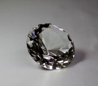 Bardzo duży diament kryształowy